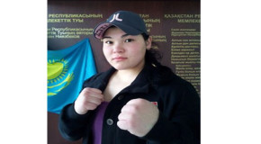 Первокурсница КазНУ Умида Садыкова завоевала серебряную медаль по боксу